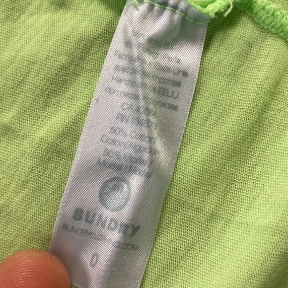 NWOT Sundry Pop Lime Athletic Crew Neck T-shirt - Picture 6 of 6